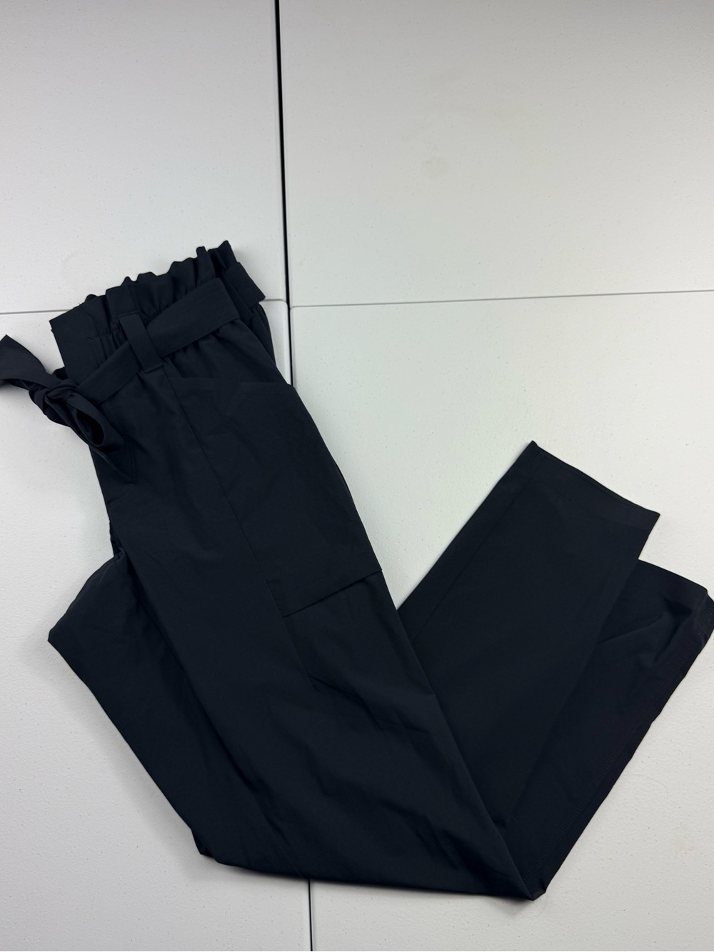 Athleta size 0 High-Waist Trousers — Black